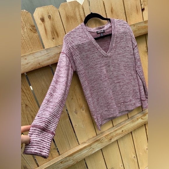 KIRKLAND Signature Soft Striped Oversized V Neck Sweater Sz Small - Picture 1 of 6
